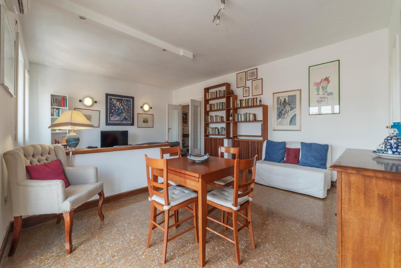 Roomy And Bright Apartment With Terrace Rome Extérieur photo