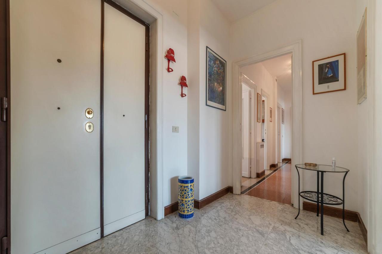 Roomy And Bright Apartment With Terrace Rome Extérieur photo