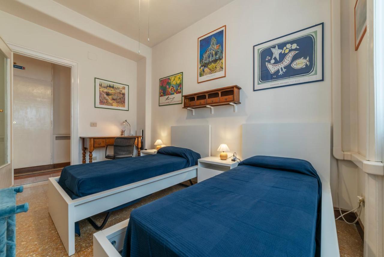 Roomy And Bright Apartment With Terrace Rome Extérieur photo