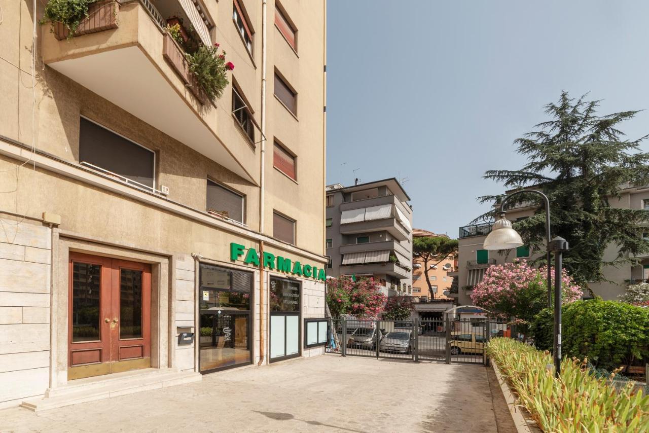 Roomy And Bright Apartment With Terrace Rome Extérieur photo