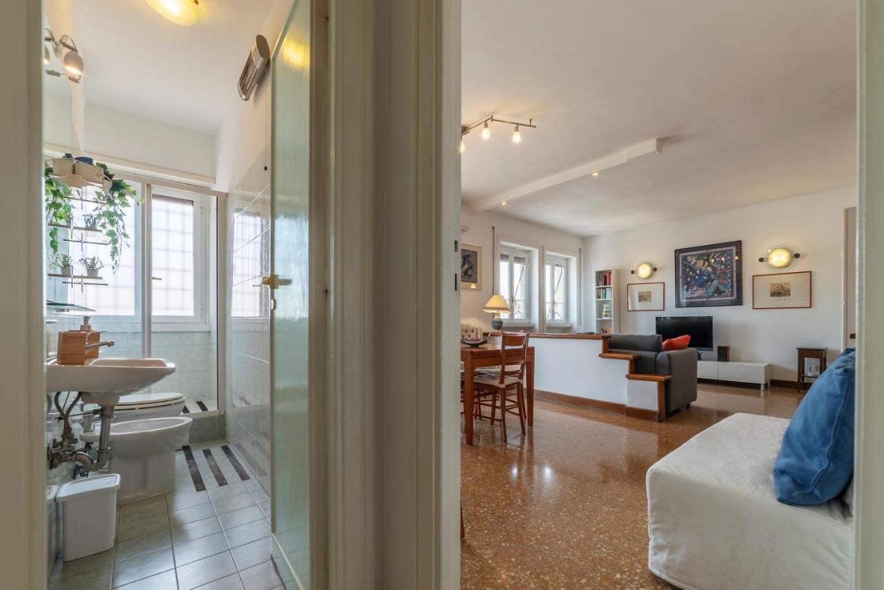 Roomy And Bright Apartment With Terrace Rome Extérieur photo